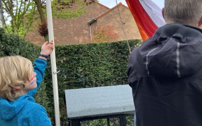 De vlag wordt gehesen